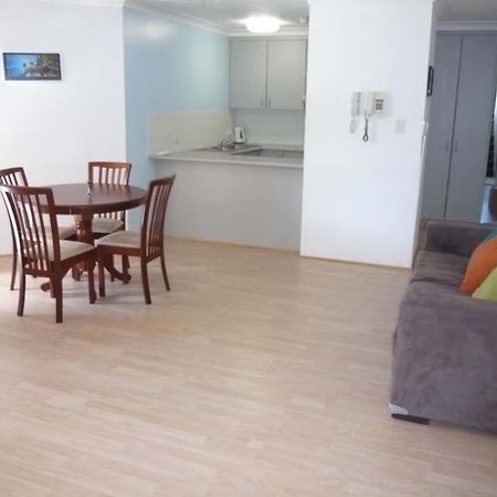 Palm Beach Holiday Resort Χρυσή Ακτή Δωμάτιο φωτογραφία
